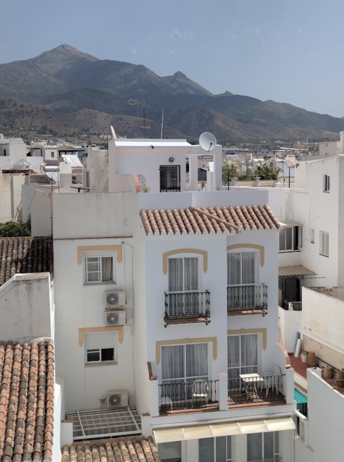 Penthouse i centrala Nerja – 2 sovrum – havsutsikt från takterrass