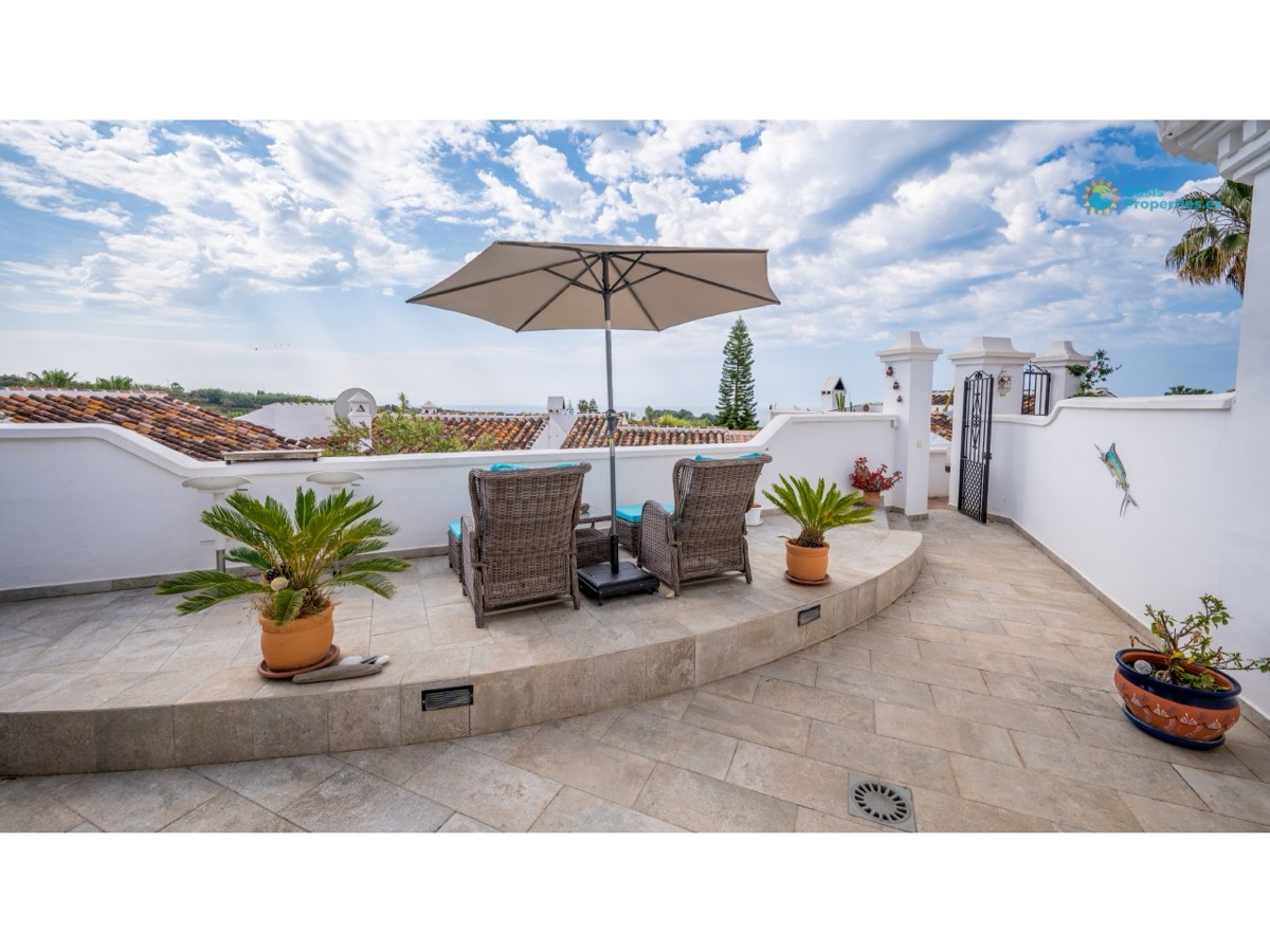 Lägenhet med havsutsikt i Oasis Capistrano – Nerja