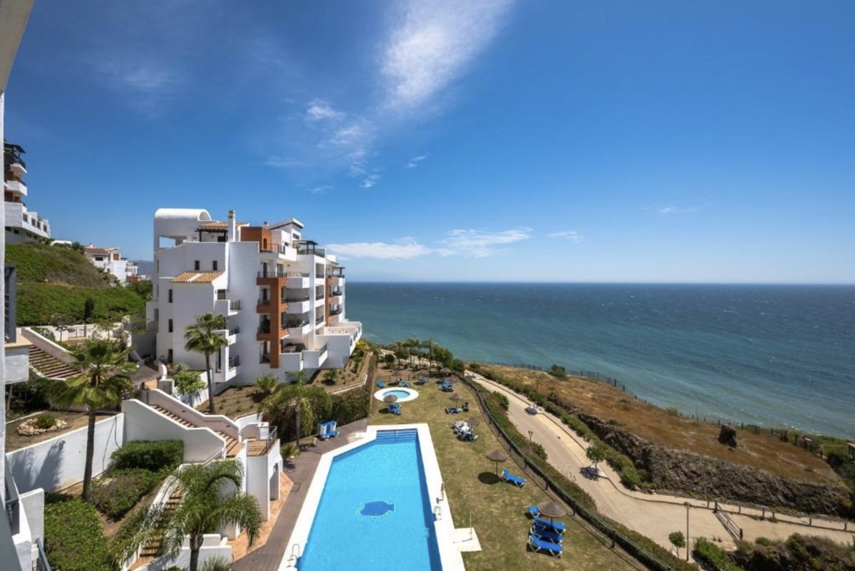Lägenhet med fin havsutsikt i Torrox Costa Calaceite
