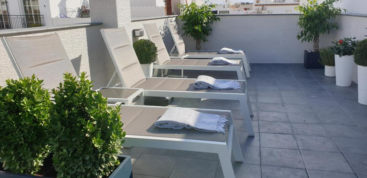 Dům se 2 samostatnými apartmány v centru Nerja