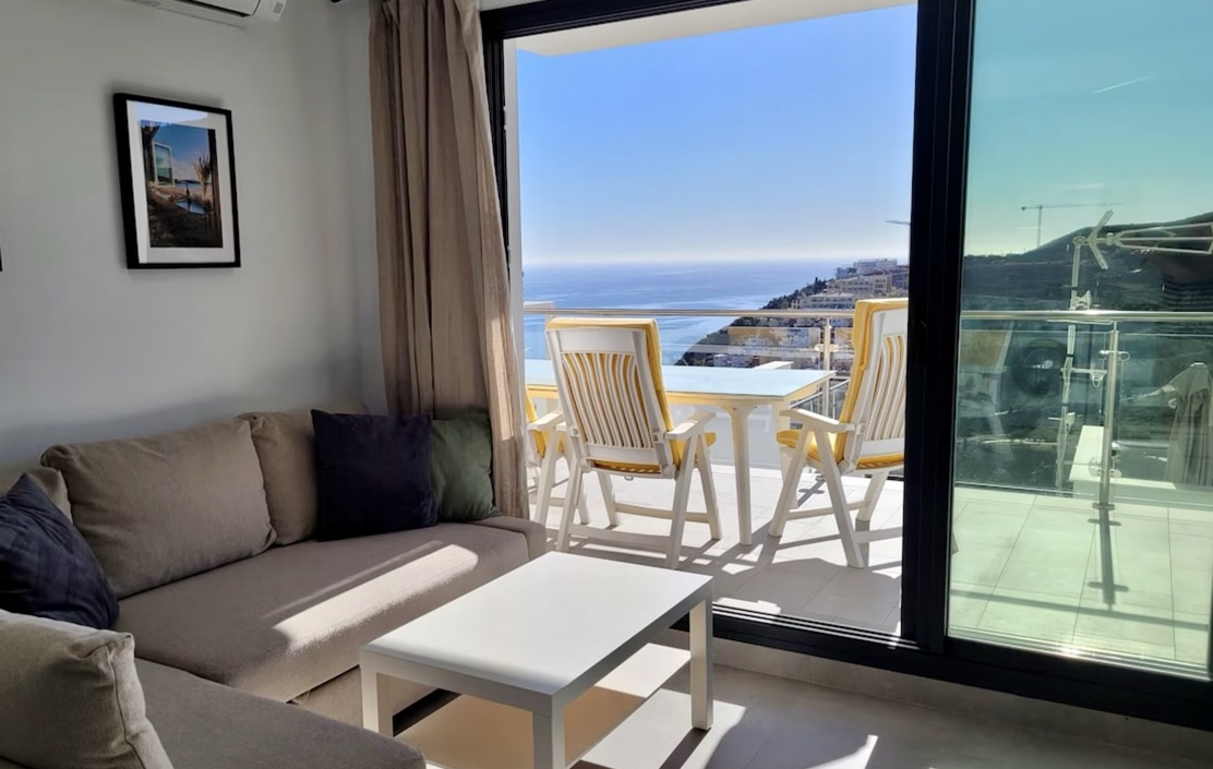 Ny lägenhet med magnifik utsikt vid Ladera del Mar Nerja (uthyrning tillåten)