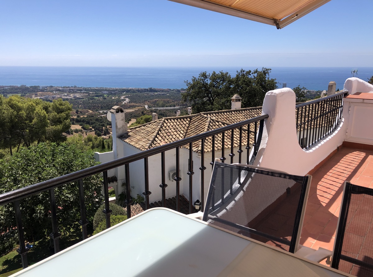 Taklägenhet i Altos de Marbella